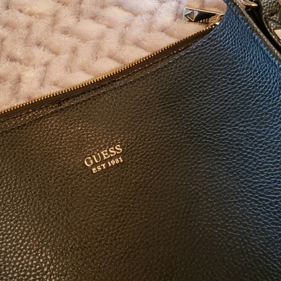 Guess  leather  bag - Picture 1 of 8